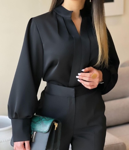 مدل شومیز زنانه یقه ۳ سانت: ترکیبی از سادگی و ظرافت در دنیای مد