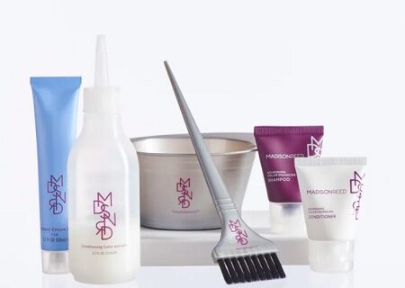 با کمک کیت رنگ مو؛ موهایتان را در خانه بدون کمک آرایشگر رنگ کنید