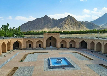 کاروانسرای کوهاب نطنز: جواهری از معماری صفوی در دل کویر