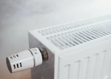 آیا واقعاً رادیاتور دود می‌کند؟ (تحلیل فنی و راه‌حل‌ها)