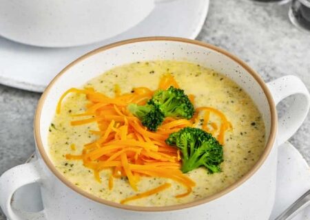 طرز تهیه سوپ بروکلی چدار