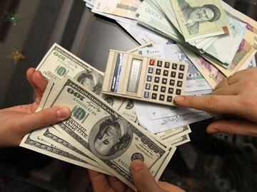 پای خروج ریال از کشور در میان است؟ / مورد عجیب خرید «ایران چک» یک میلیونی به یک میلیون و ۲۰۰ هزار تومان هنگام فروش دلا