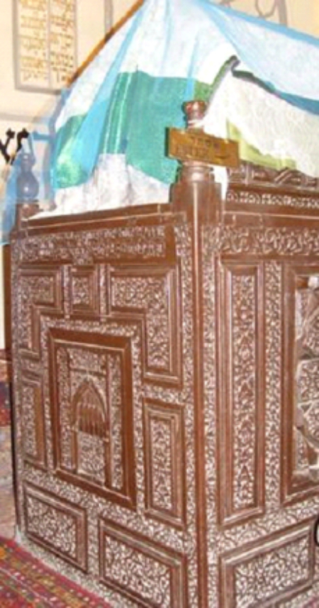 آرامگاه استر و مردخای, مقبره استر و مردخای