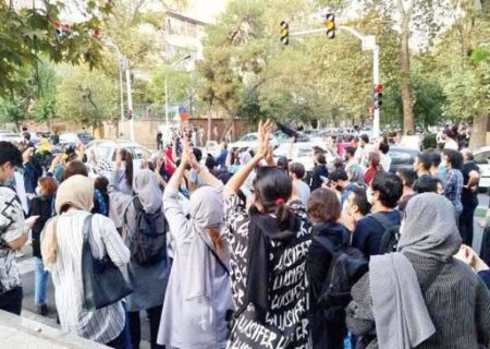 ورشکستگی آرمان‌فروشی؛ جامعه‌ای که رفاه را به وعده‌های تاریخی ترجیح می‌دهد